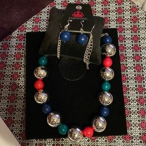 Paparazzi Necklace with Matching Earrings